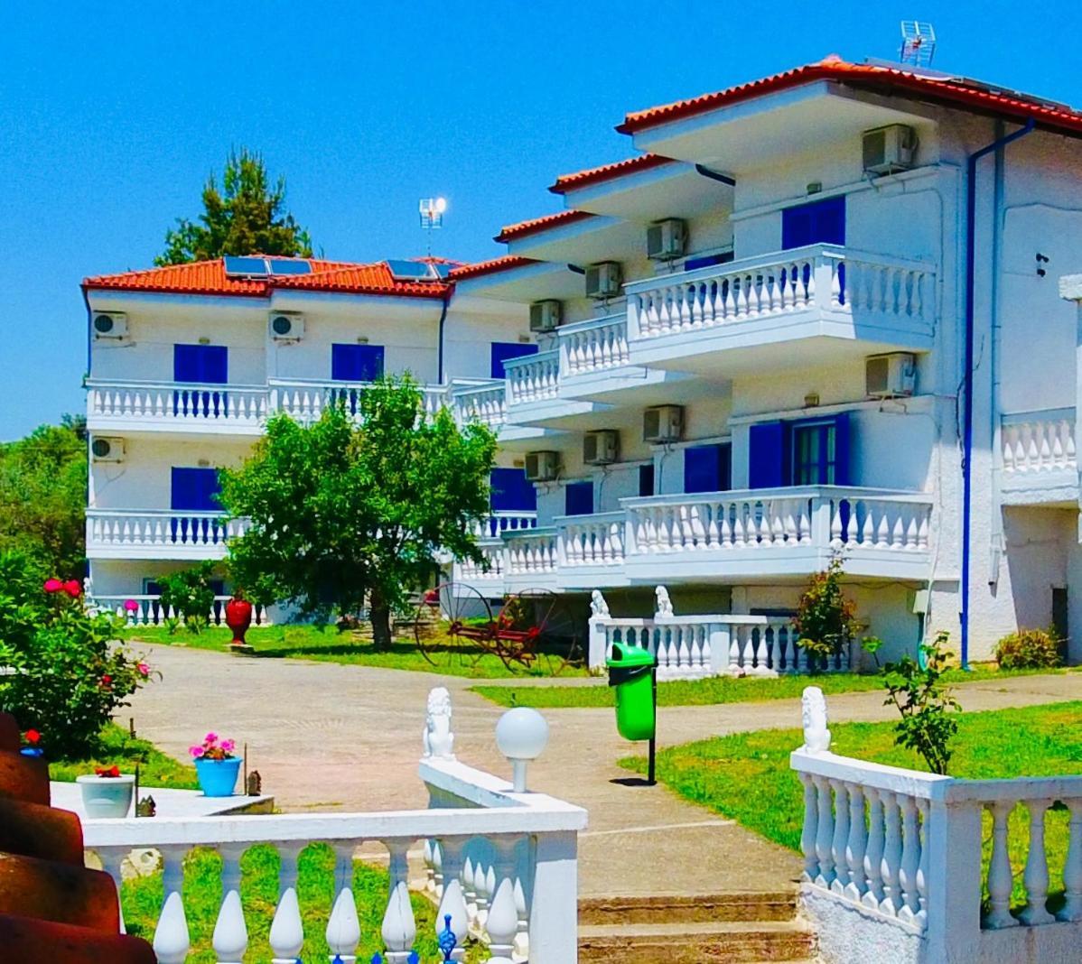 Hotel Paraktio Nea Kallikrateia Exterior foto